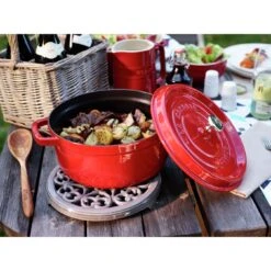 Staub Gietijzeren Braadpan 26 Cm / 5,25 L, Rond, Kersenrood -Staub Verkoopwinkel 000017190