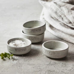 Staub New White Truffle Mini Kom 4-pack ​ -Staub Verkoopwinkel 502871 01 11 EnvironmentImage 1e26c8c514