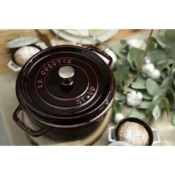 Staub Gietijzeren Braadpan 26 Cm / 5,25 L, Rond, Grenadine Rood -Staub Verkoopwinkel 750047416